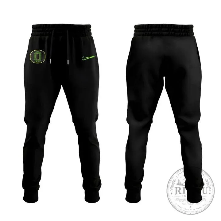 Black Pullover Hoodie for the Oregon Ducks Origin of Speed Football Team 12 Black Pullover Hoodie for the Oregon Ducks Origin of Speed Football Team